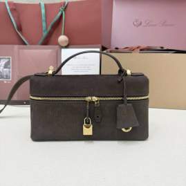 Picture of Loro Piana Handbags _SKUfw212415171fw
